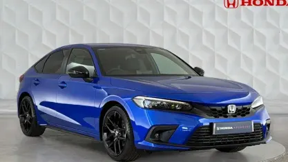 Używany Honda Civic Sport 181 KM (133 kW) 2024 Niebieski Hatchback