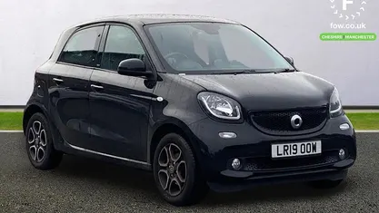 Used Smart ForFour Premium 71 HP (52 kW) 2019 Black Hatchback