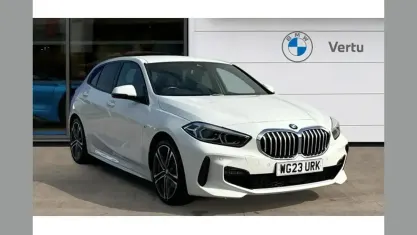 Usado BMW 118 M Sport 140 HP (102 kW) 2023 Branco Citadino