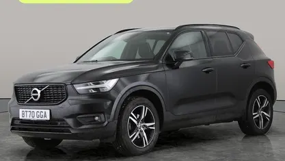 Used Volvo XC40 R-Design 163 HP (119 kW) 2020 Black SUV