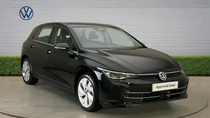 Used VW Golf VIII Style 150 HP (110 kW) 2025 Black Hatchback