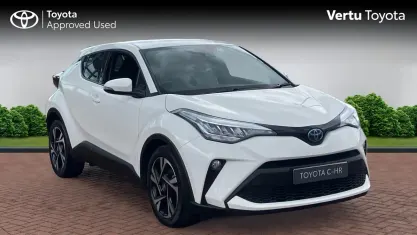 Used Toyota C-HR Design 122 HP (89 kW) 2023 Pure white (solid paint) SUV