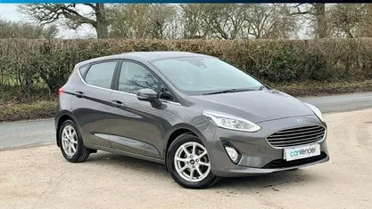 Used Ford Fiesta Zetec 101 HP (74 kW) 2019 Hatchback
