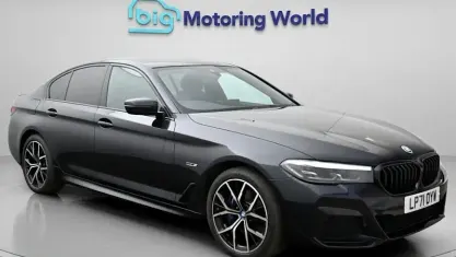 Usado BMW 530e M Sport 292 CV (214 kW) 2022 Negro Berlina