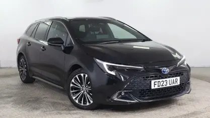 Used Toyota Corolla Design 140 HP (102 kW) 2023 Black Estate