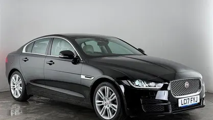 Used Jaguar XE Ingenium 200 HP (147 kW) 2019 Sedan