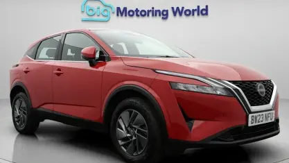 Used Nissan Qashqai Acenta Premium 158 HP (116 kW) 2023 Red SUV