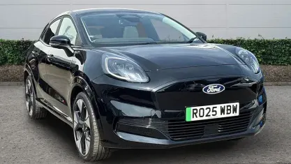 Usado Ford Puma Premium 122 kW (167 HP) 2025 Preto SUV