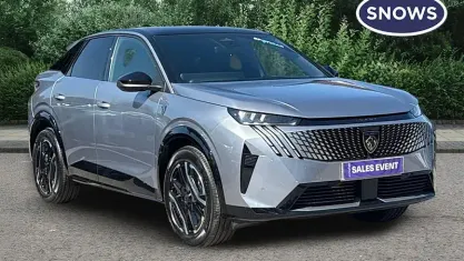 Used Peugeot e-3008 GT 156 kW (213 HP) 2025 Cumulus grey SUV