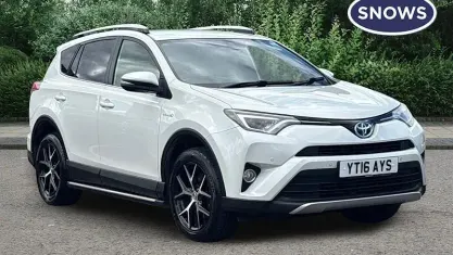 Usado Toyota RAV4 197 HP (144 kW) 2016 SUV
