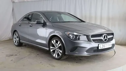 Used Mercedes CLA180 122 HP (89 kW) 2017 Grey Sedan
