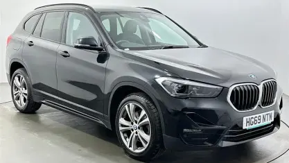 Second-hand BMW X1 Sport Line 140 CP (102 kW) 2020 Negru SUV