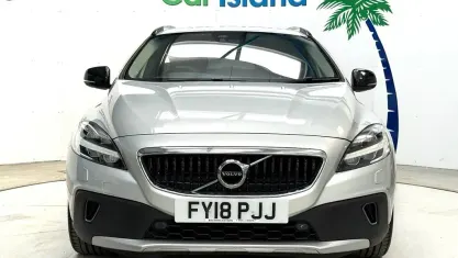 Used Volvo V40 Pro 150 HP (110 kW) 2018 Silver Hatchback