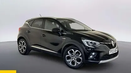 Second-hand Renault Captur SE 145 CP (106 kW) 2022 Negru SUV