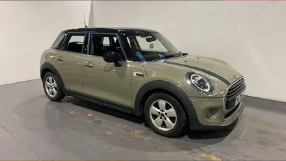 Used 2020 Mini Cooper Classic Hatchback | £13,176 (Fair price)