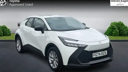 Used Toyota C-HR 140 HP (102 kW) 2024 White SUV