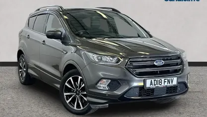 Usado Ford Kuga ST-Line 120 CV (88 kW) 2018 Gris SUV