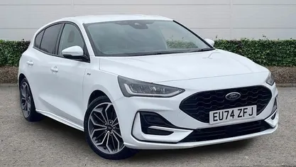 Used Ford Focus ST-Line X 125 HP (91 kW) 2024 White Hatchback