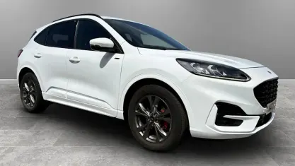 Used Ford Kuga ST-Line 150 HP (110 kW) 2023 White SUV