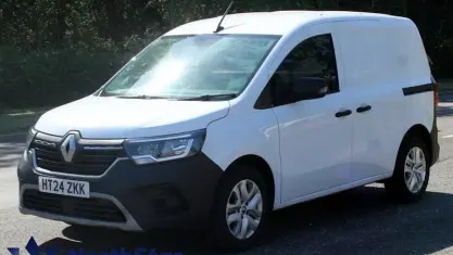 Used Renault Kangoo 95 HP (69 kW) 2023 White MPV