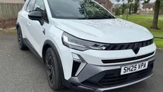 White Used 2025 Renault Symbioz Iconic Esprit Alpine SUV | £27,995 (Fair price)