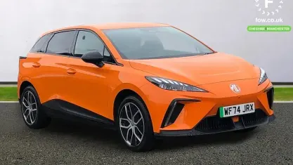 Used MG MG4 EV Trophy 150 kW (204 HP) 2024 Orange Hatchback