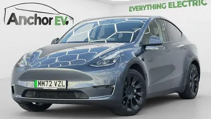 Used Tesla Model Y Long Range AWD 286 kW (389 HP) 2025 SUV