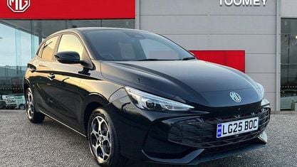 Second-hand MG MG3 Trophy 194 CP (142 kW) 2025 Hatchback