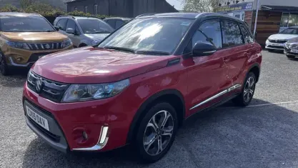 Used Suzuki Vitara SZ5 120 HP (88 kW) 2015 Red SUV