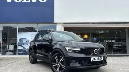 Usado Volvo XC40 Plus 163 HP (119 kW) 2026 SUV