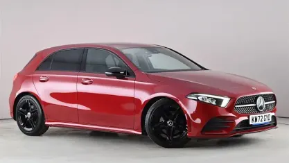 Używany Mercedes A200 Executive 163 KM (119 kW) 2022 Czerwony Hatchback