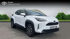 White Used 2025 Toyota Yaris Cross Design SUV | £24,027 (Fair price)
