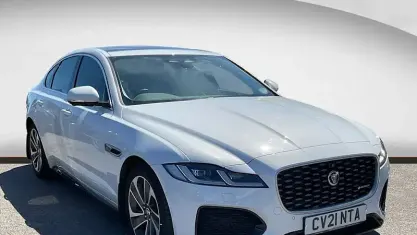 Used Jaguar XF R-Dynamic 204 HP (150 kW) 2021 White Sedan