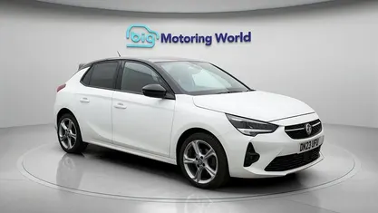 Used Vauxhall Corsa S 131 HP (96 kW) 2023 White Hatchback