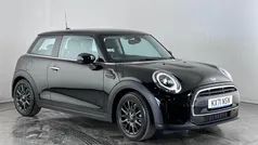 Black Used 2021 Mini Cooper Classic Hatchback | £15,350 (Fair price)