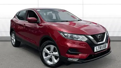Used Nissan Qashqai Acenta 116 HP (85 kW) 2018 Red SUV
