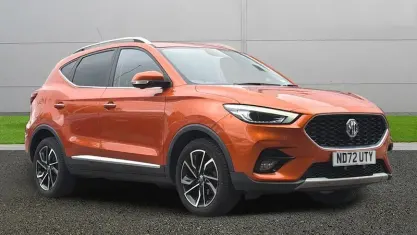 Used MG ZS Exclusive 106 HP (77 kW) 2023 Orange SUV
