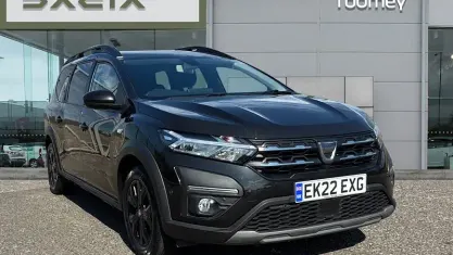 Used Dacia Jogger Extreme 110 HP (80 kW) 2022 Black MPV