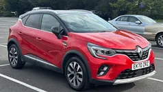 Red/black Used 2020 Renault Captur Version S SUV | £10,968 (Fair price)
