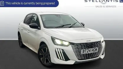 Used Peugeot 208 Allure 101 HP (74 kW) 2025 Hatchback