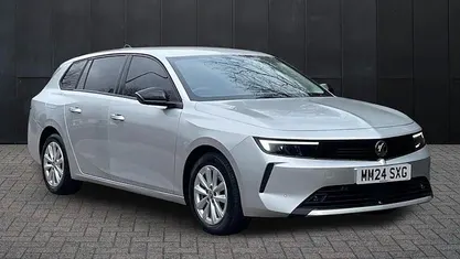Used Vauxhall Astra Design Edition 110 HP (80 kW) 2024 Grey Estate