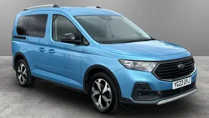 Used Ford Tourneo Connect Active 122 HP (89 kW) 2023 Blue MPV