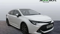 White Used 2022 Toyota Corolla Design Estate | £19,995 (Fair price)