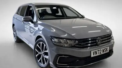 Used VW Passat GTE 218 HP (160 kW) 2022 Grey Estate