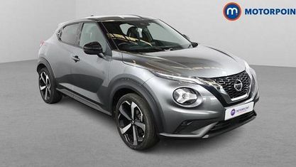 Käytetty Nissan Juke Tekna 114 HP (83 kW) 2022 Harmaa Katumaasturi