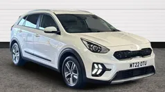 White Used 2022 Kia Niro 2 SUV | £17,400 (Good price)