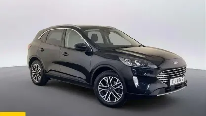 Begagnad Ford Kuga Titanium 120 HK (88 kW) 2021 Svart SUV