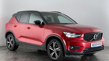 Second-hand Volvo XC40 R-Design 163 CP (119 kW) 2020 Roșu SUV