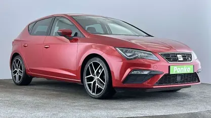 Used Seat Leon FR 125 HP (91 kW) 2018 Red Hatchback