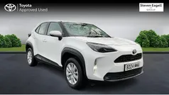 Used 2025 Toyota Yaris Hybrid Estate | £21,895 (Good price)